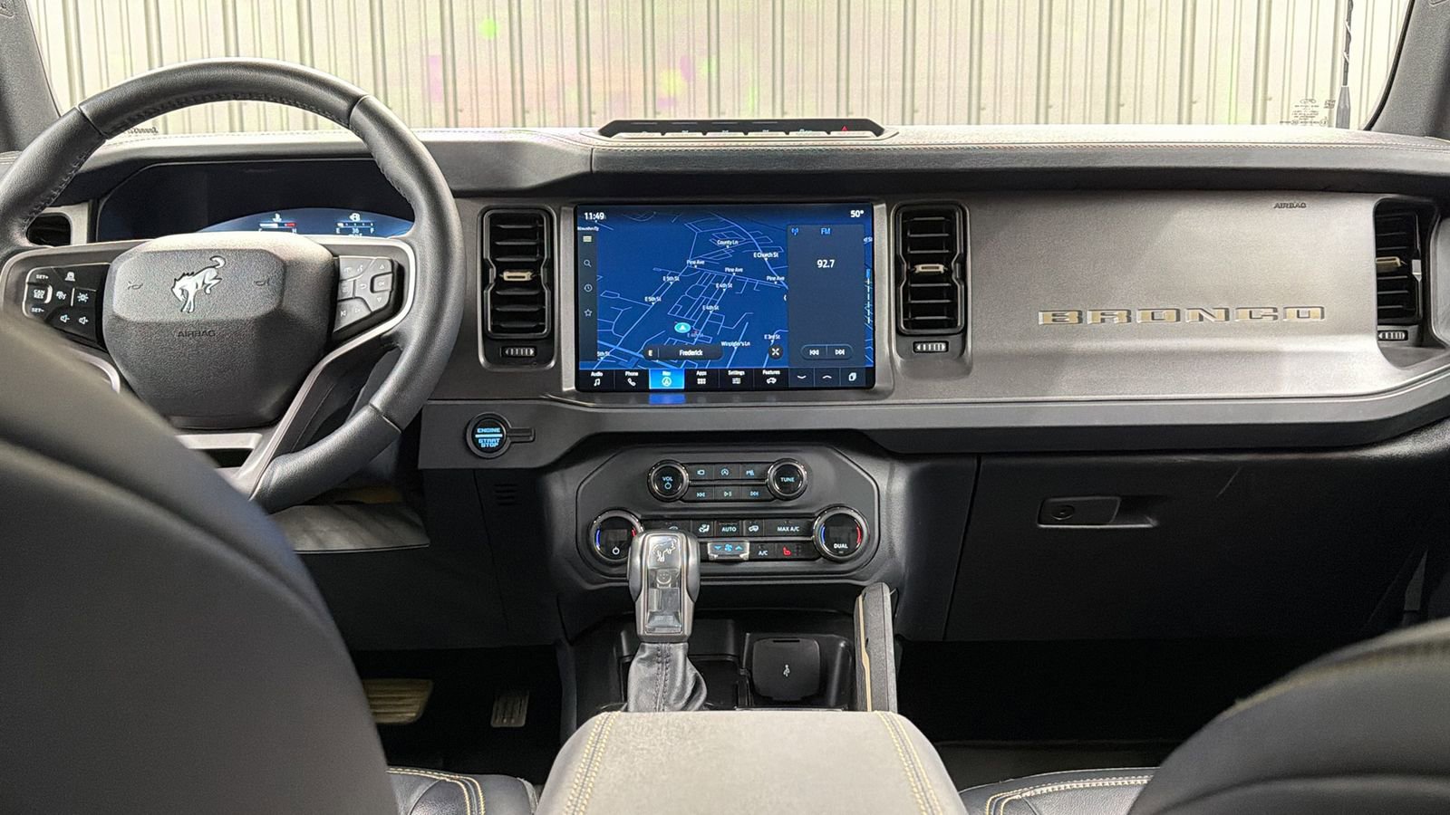 Used 2025 Ford Bronco Badlands image 22