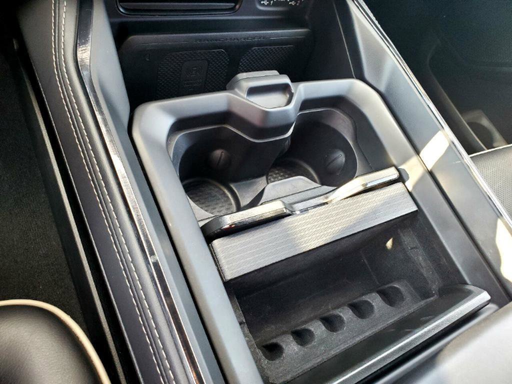 Used 2022 RAM 1500 Limited w/ Body-Colour Bumper Group image 14