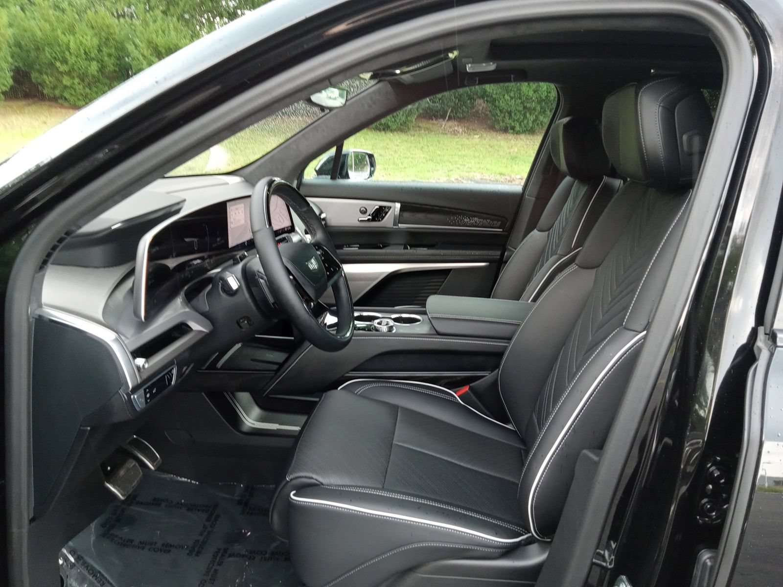 New 2026 Cadillac Vistiq Sport AWD/4WD image 11