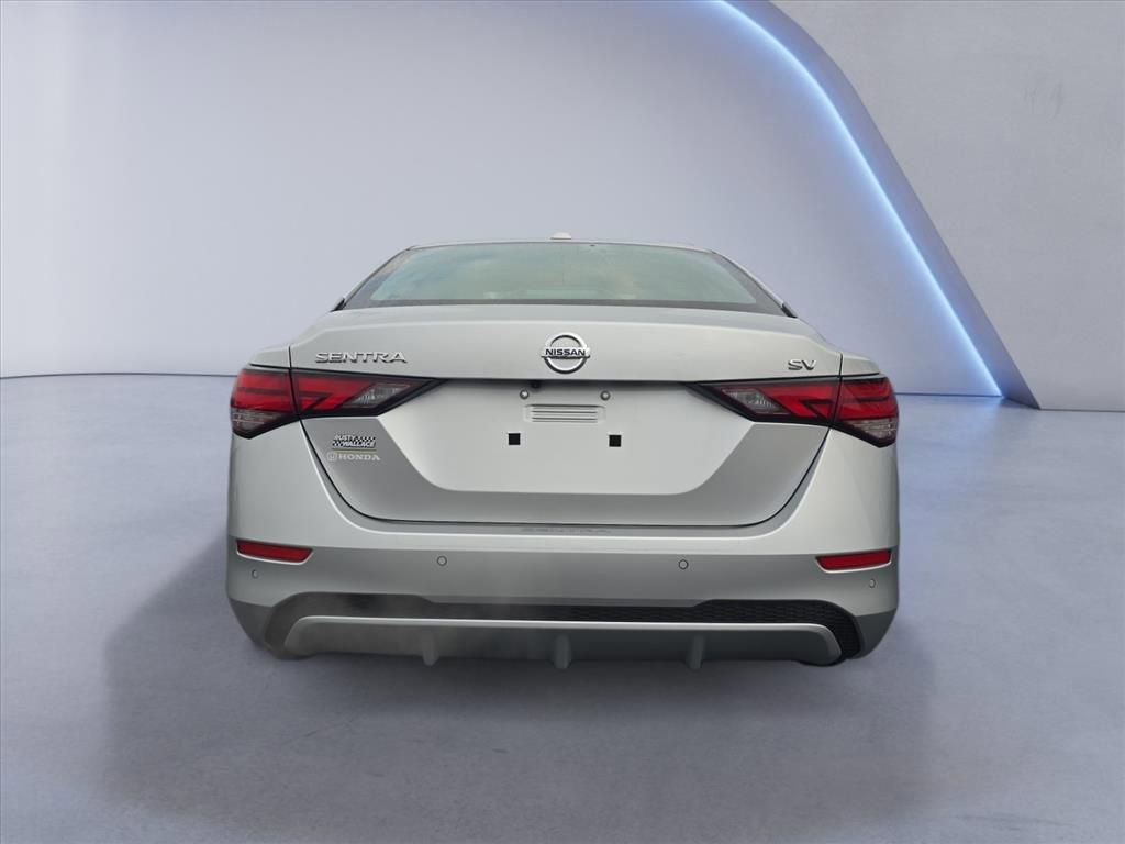 Used 2022 Nissan Sentra SV w/ Trunk Package image 4
