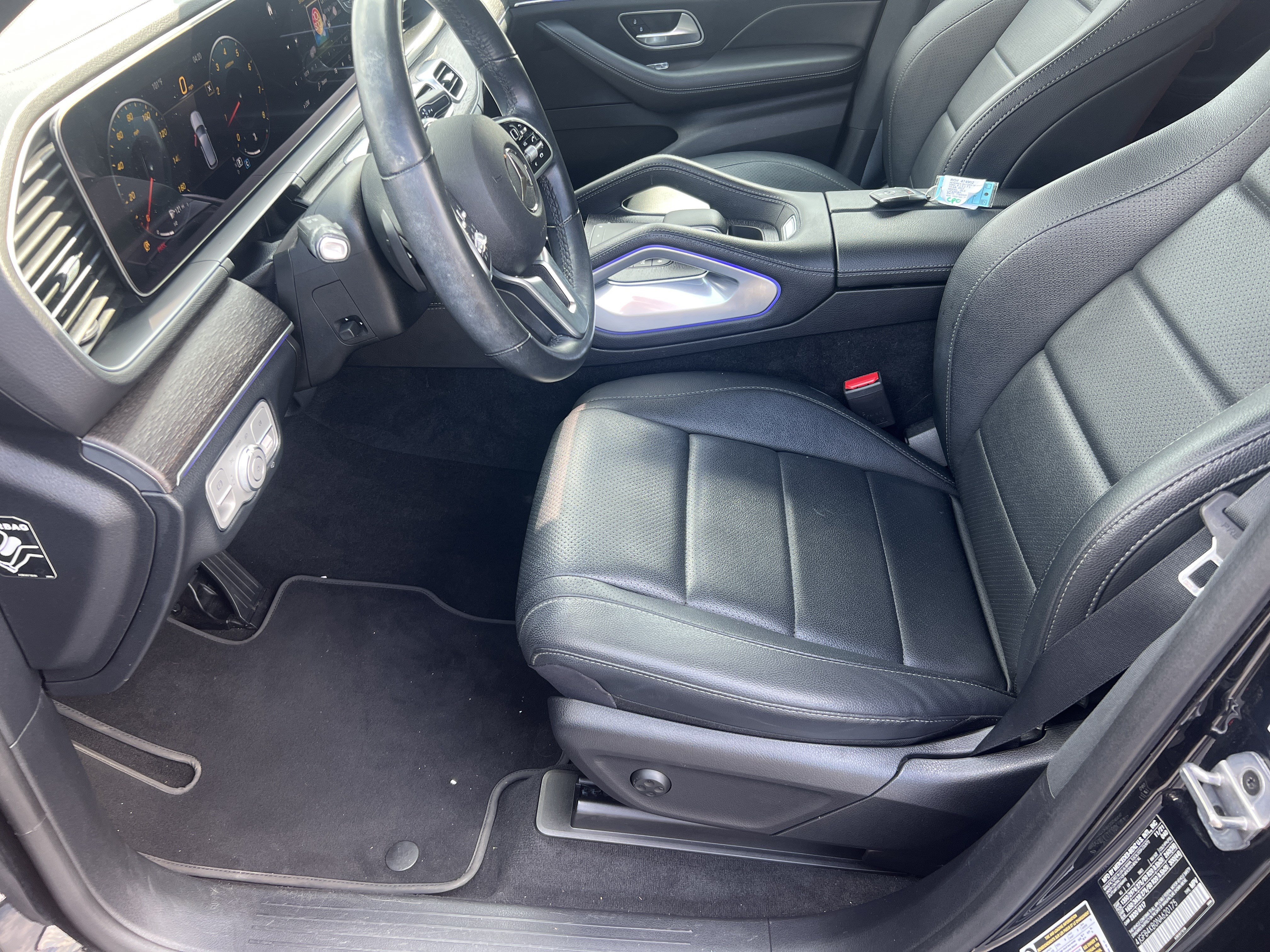 Used 2022 Mercedes-Benz GLE 350 4MATIC w/ Premium Package image 16