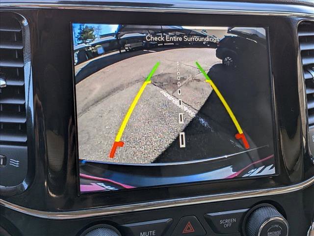 Used 2020 Jeep Grand Cherokee Overland AWD/4WD image 14