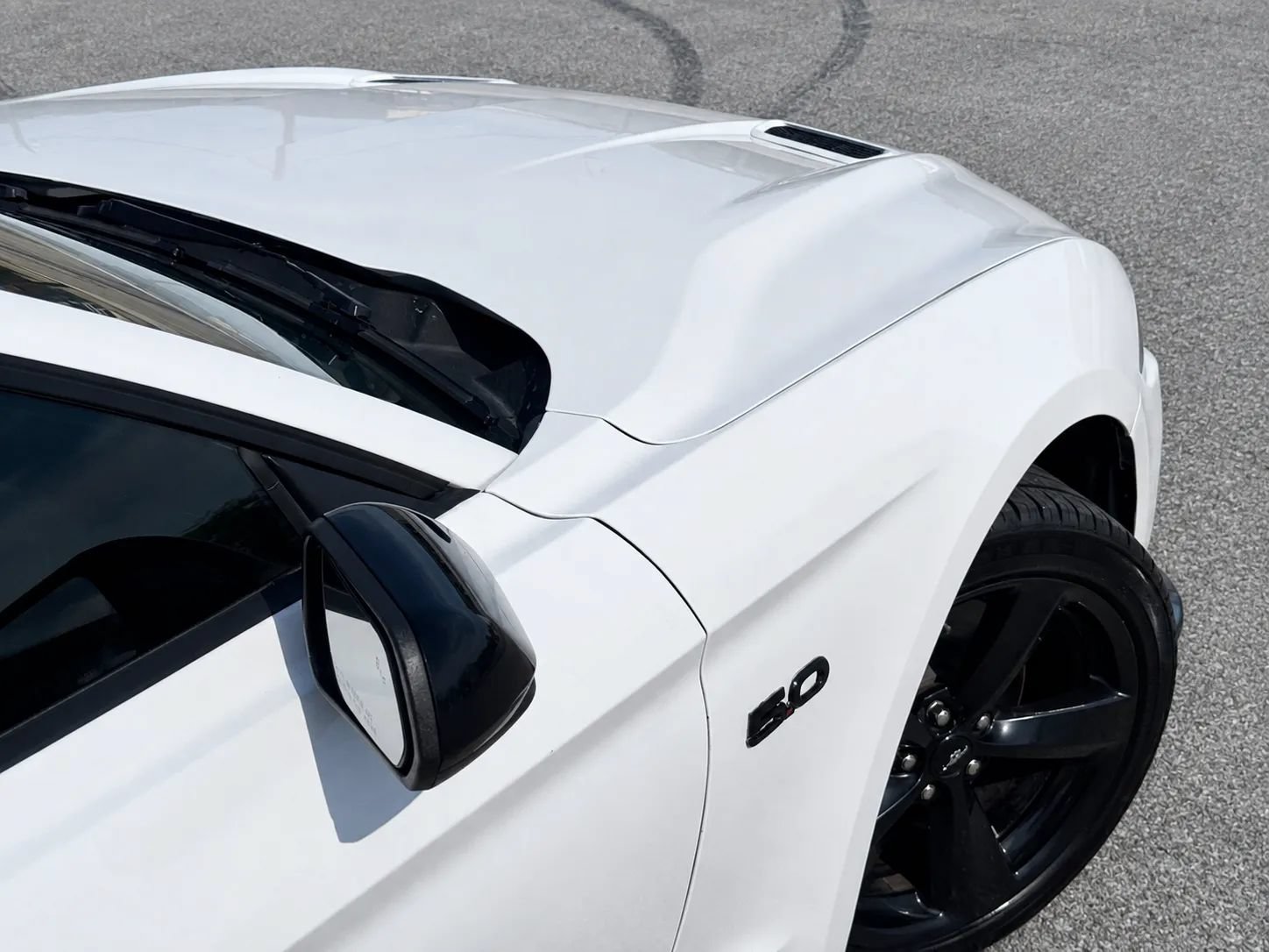 Used 2021 Ford Mustang GT Premium w/ Black Accent Package RWD image 11