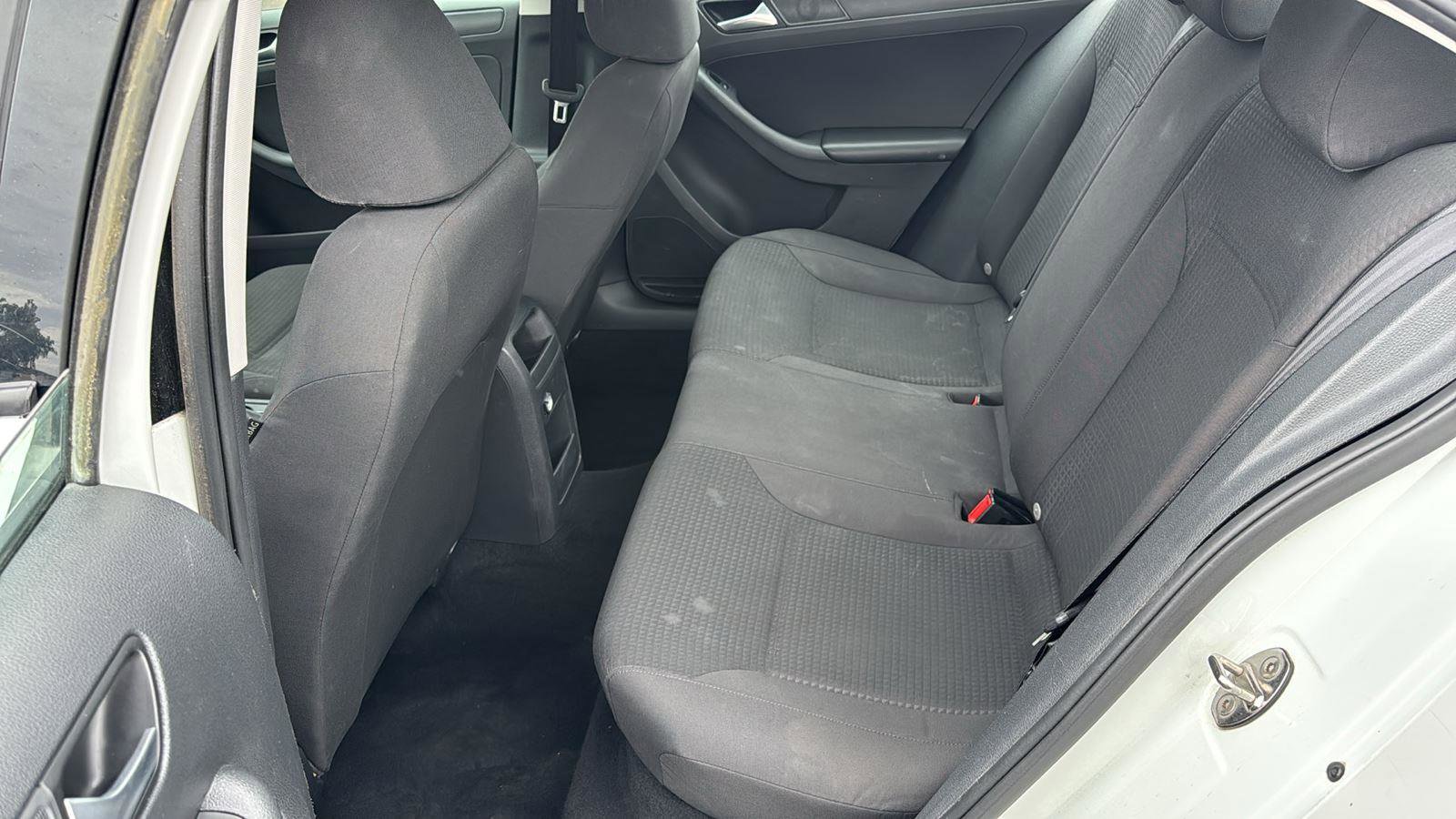 Used 2015 Volkswagen Jetta S image 19