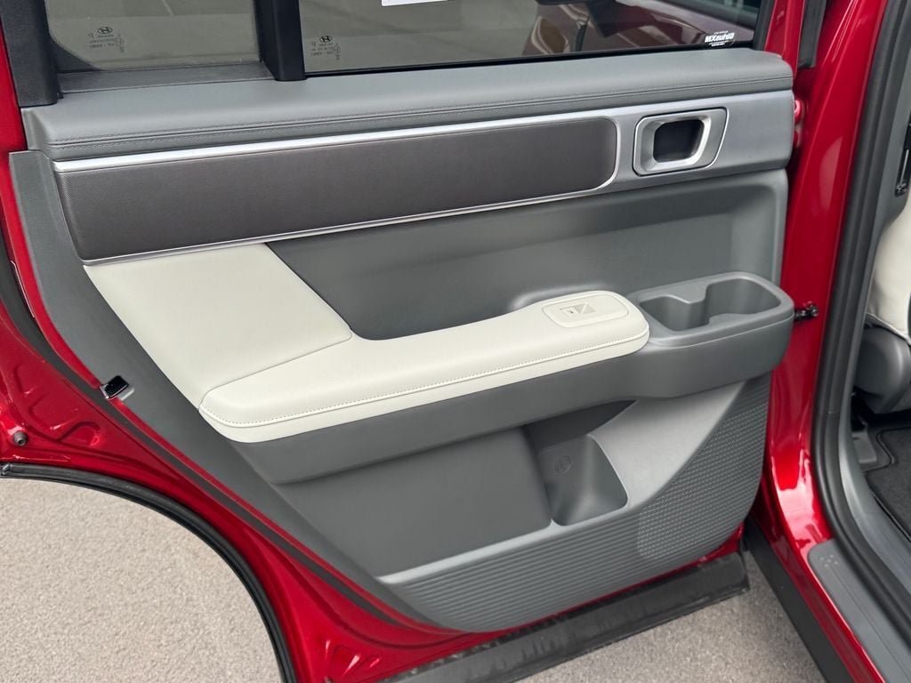 New 2027 Hyundai Santa Fe SEL FWD image 17