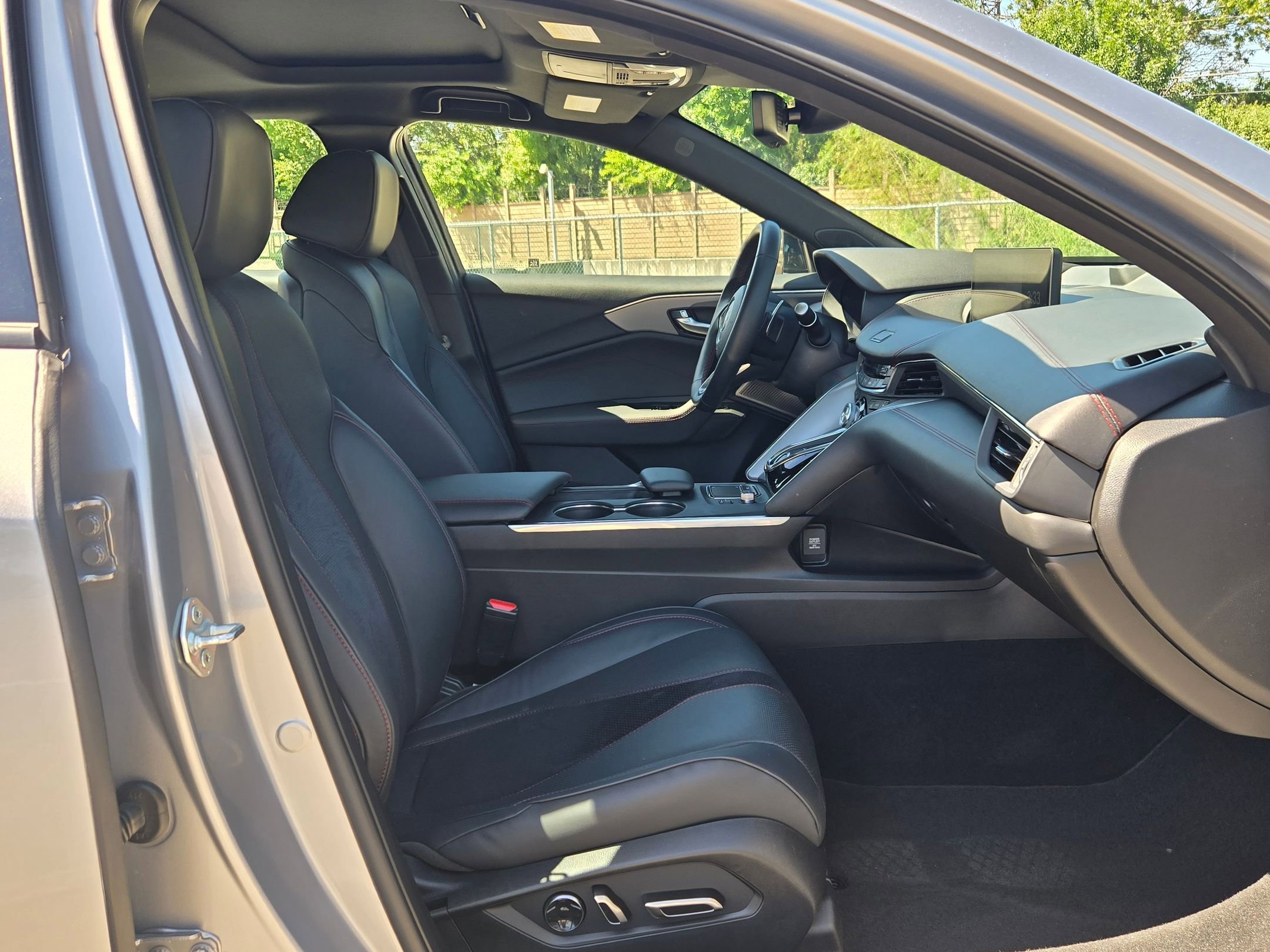 Used 2025 Acura TLX SH-AWD w/ A-SPEC Pkg image 24