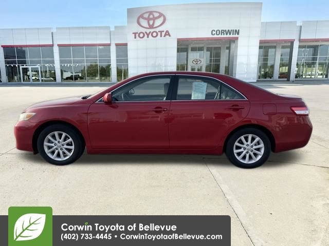 Used 2011 Toyota Camry XLE w/ SE/XLE Extra-Value Pkg video 2