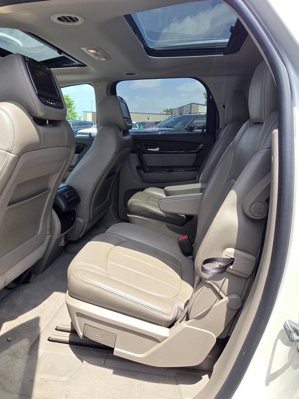 Used 2014 GMC Acadia Denali FWD image 17