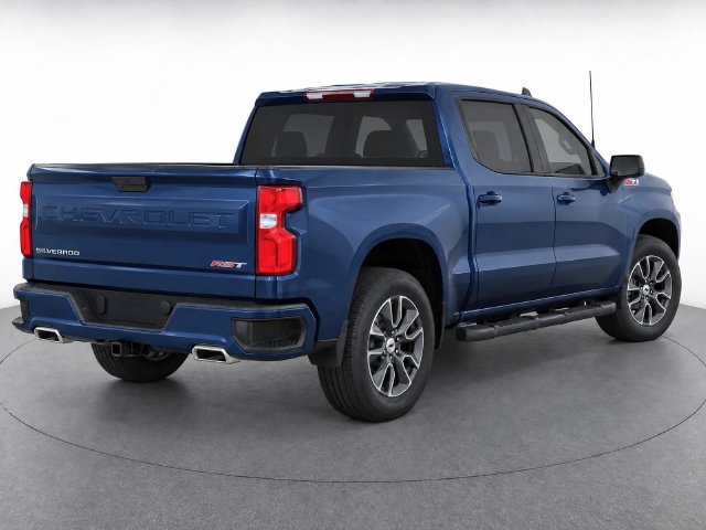 Used 2023 Chevrolet Silverado 1500 RST w/ Z71 Off-Road Package AWD/4WD image 3
