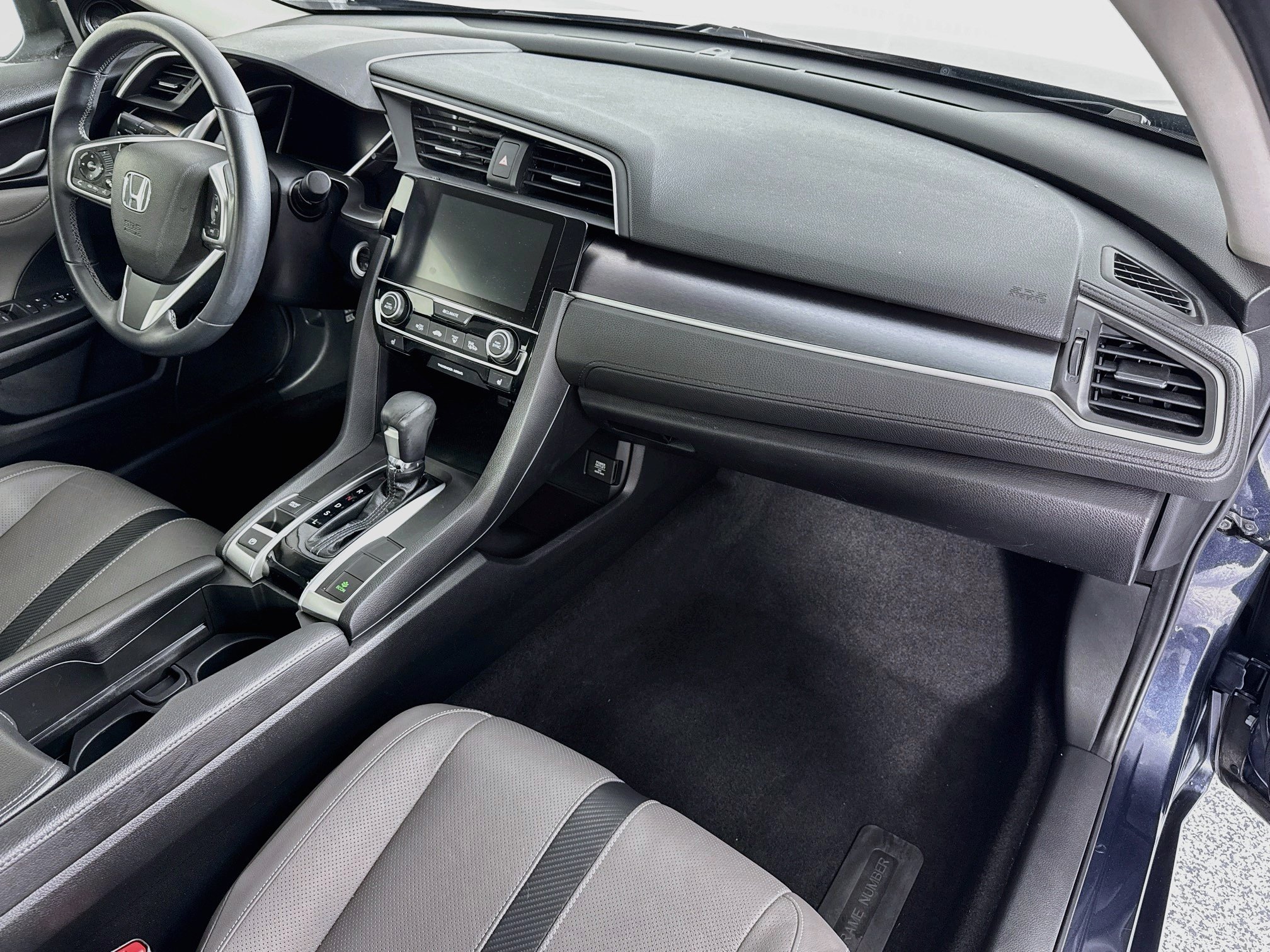 Certified 2018 Honda Civic EX-L image 28