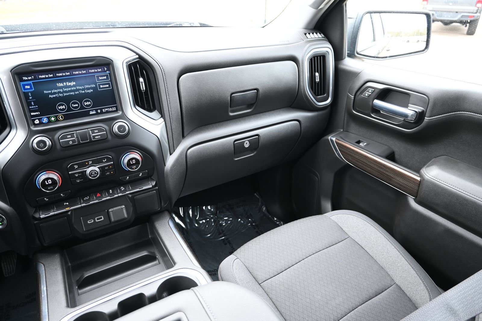 Used 2022 Chevrolet Silverado 1500 LT Trail Boss w/ Safety Package image 18