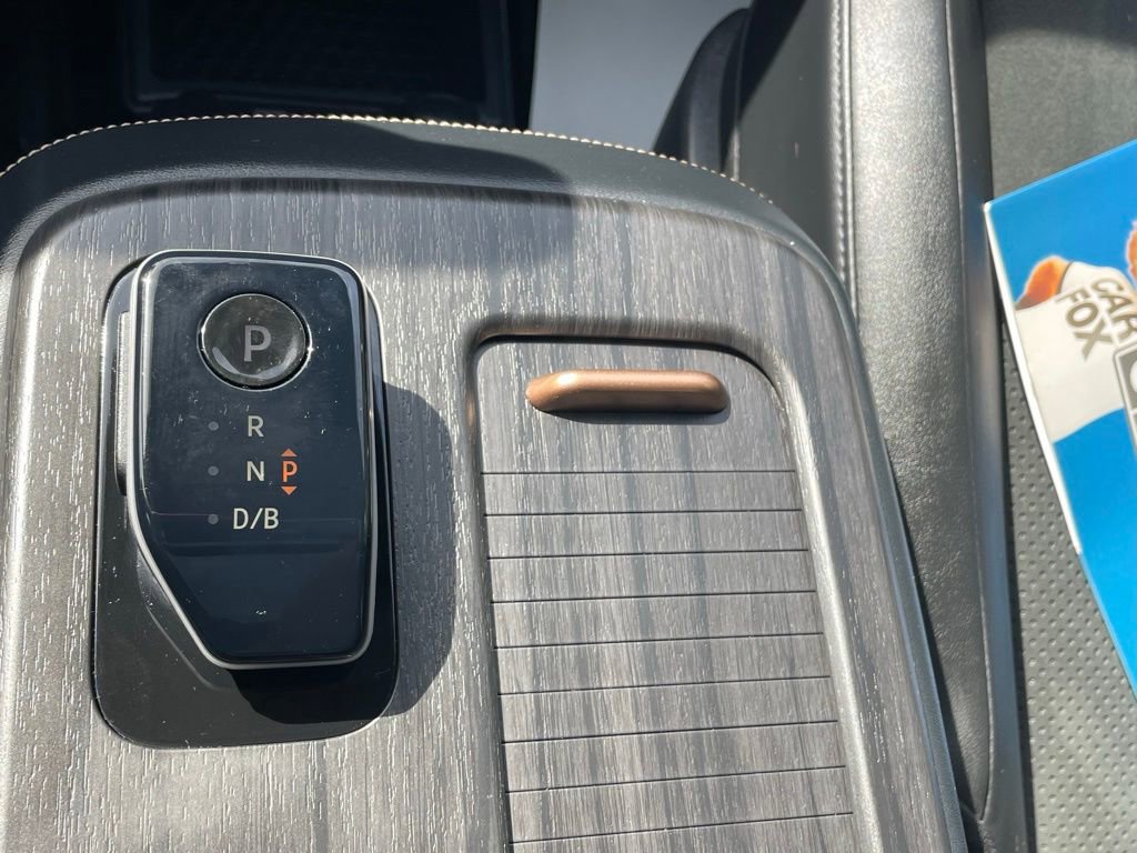 Used 2024 Nissan Ariya AWD image 34