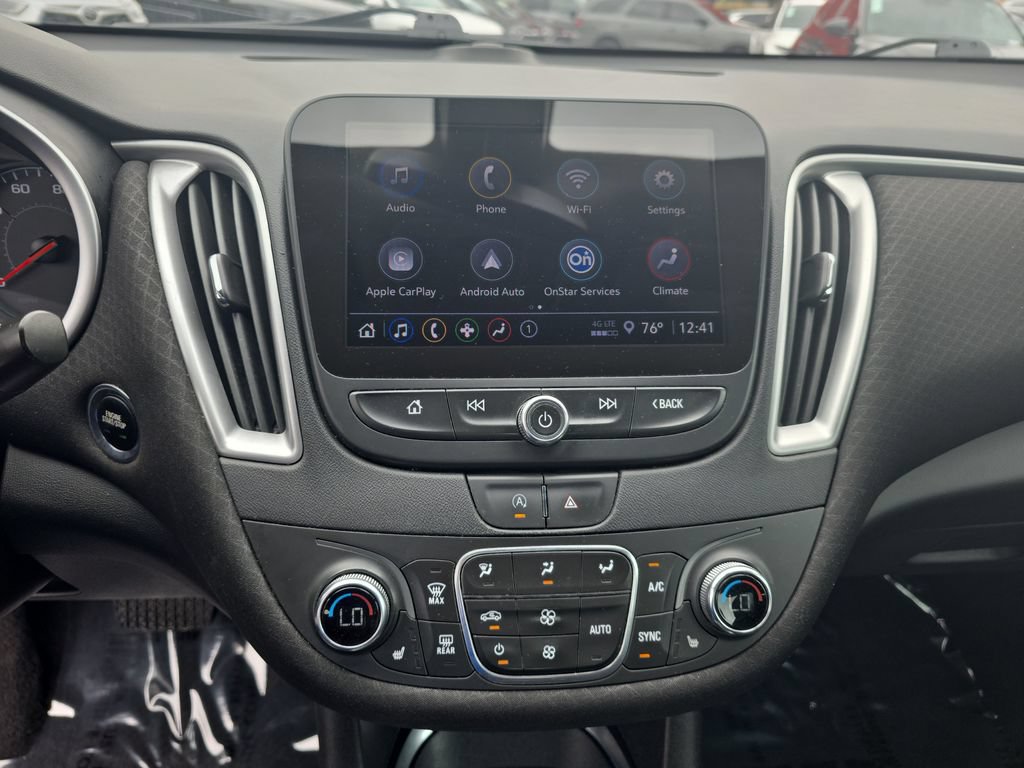 Used 2022 Chevrolet Malibu LT FWD image 18