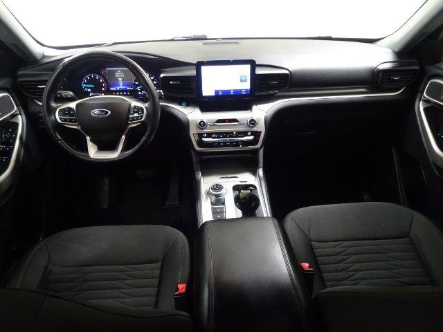 Used 2021 Ford Explorer XLT RWD image 35