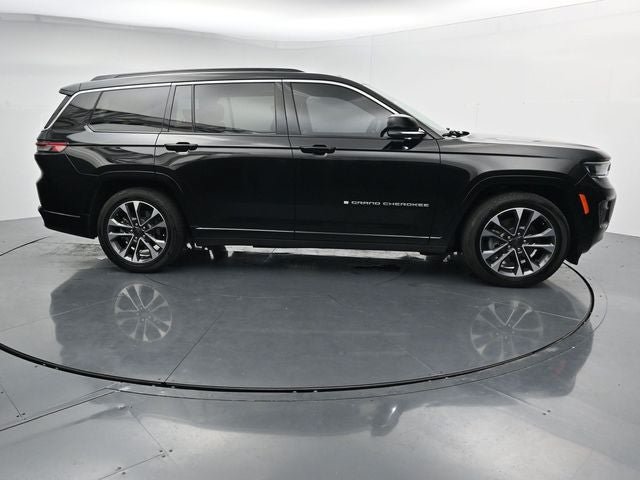 Used 2025 Jeep Grand Cherokee L Overland w/ Luxury Tech Group IV AWD/4WD image 12