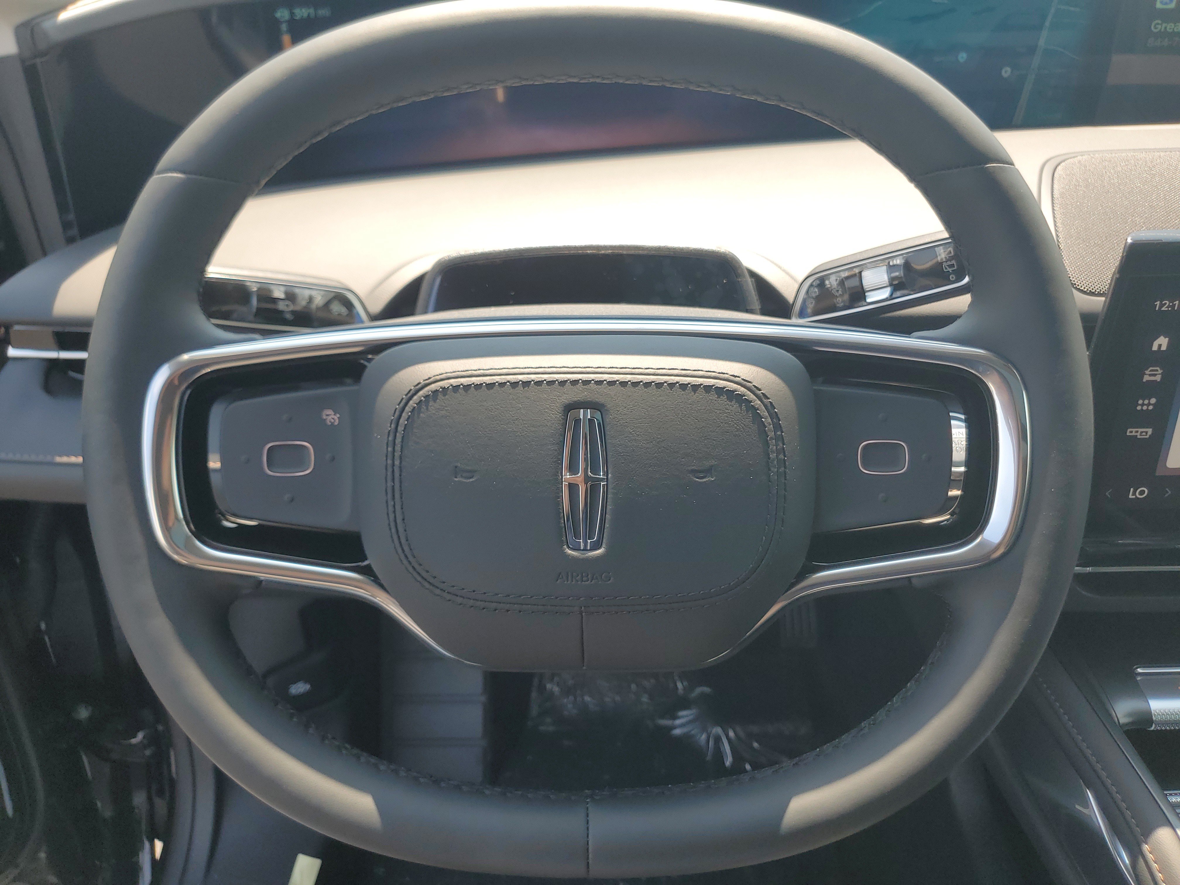 New 2026 Lincoln Nautilus Reserve AWD/4WD image 16