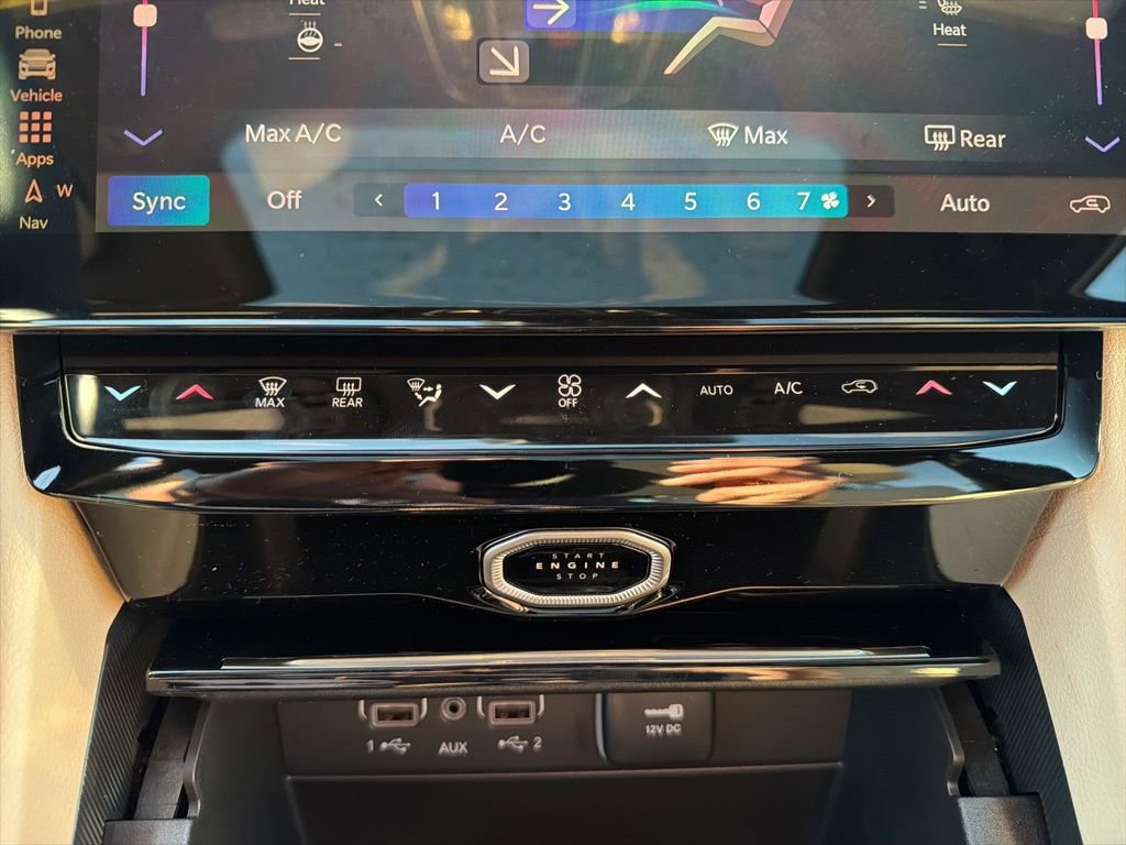 New 2026 Jeep Grand Cherokee Limited w/ Limited Altitude Package image 38