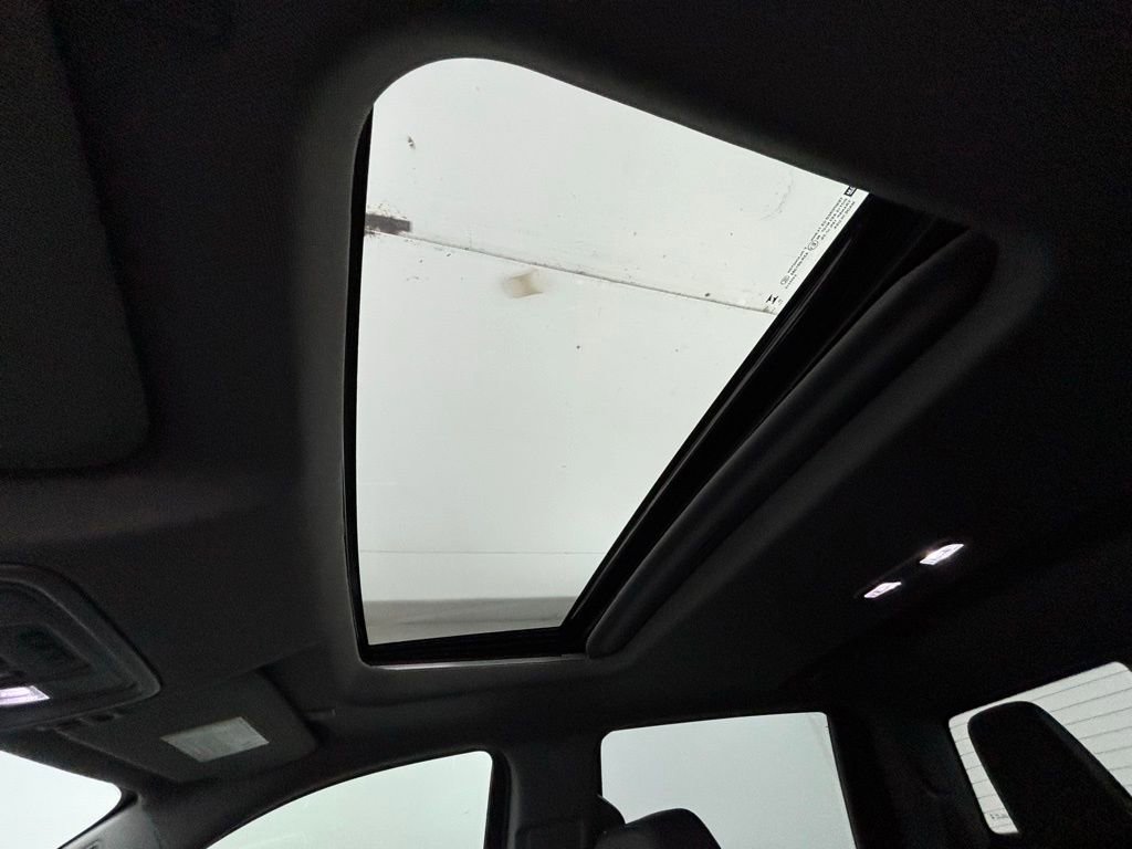 New 2025 GMC Sierra 1500 SLT w/ SLT Premium Plus Package video 3