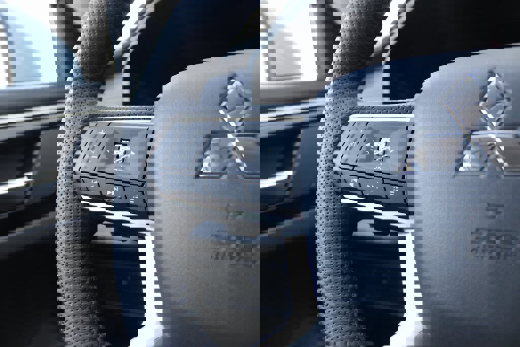 New 2026 Mitsubishi Outlander SE image 5