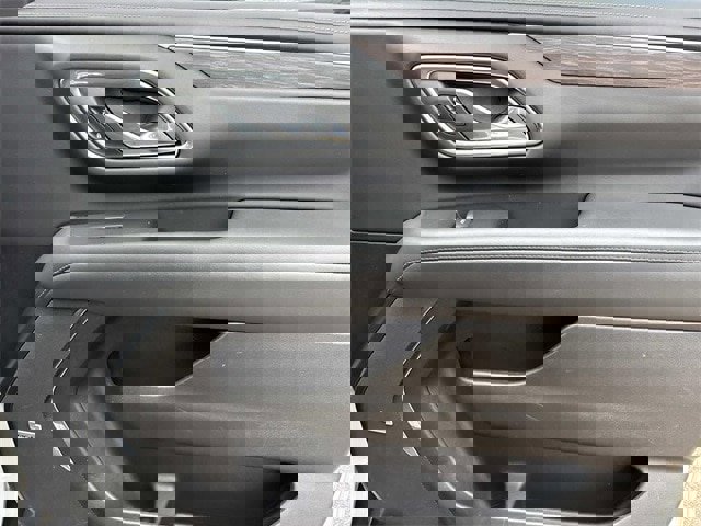 Used 2023 Chevrolet Tahoe Z71 w/ Off-Road Capability Package image 24