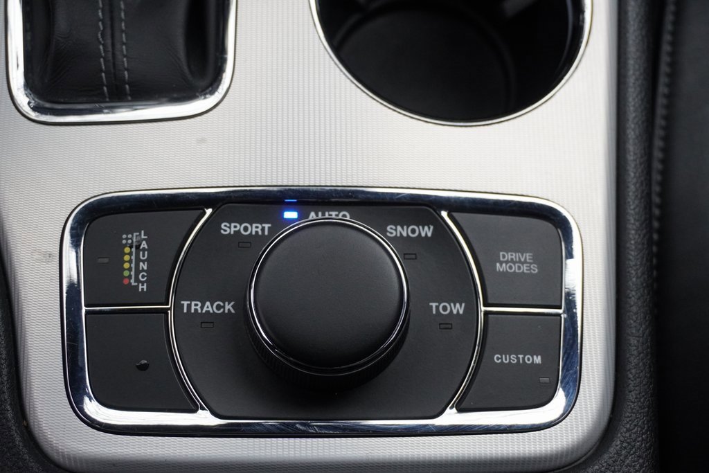 Used 2020 Jeep Grand Cherokee SRT image 18