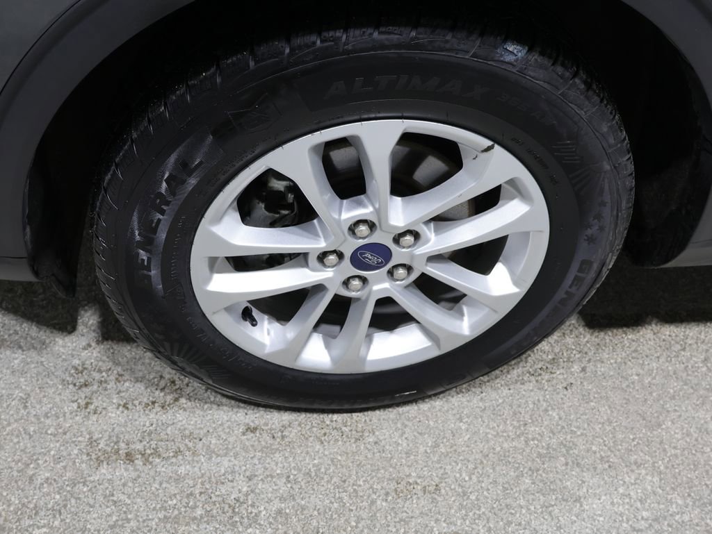 Used 2020 Ford Escape SE image 9