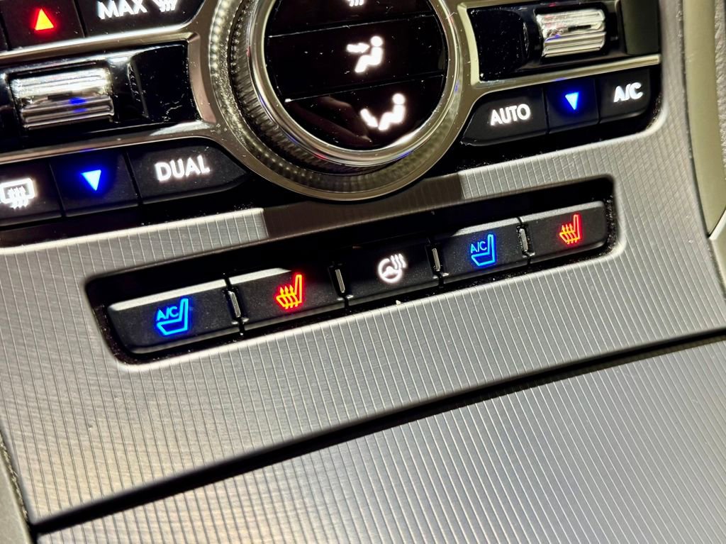 Used 2020 Lincoln MKZ Reserve w/ Elements Package image 24