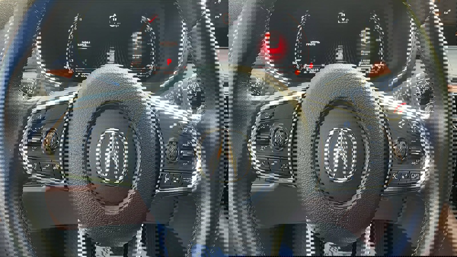 Used 2023 Acura MDX SH-AWD w/ Technology Package image 11