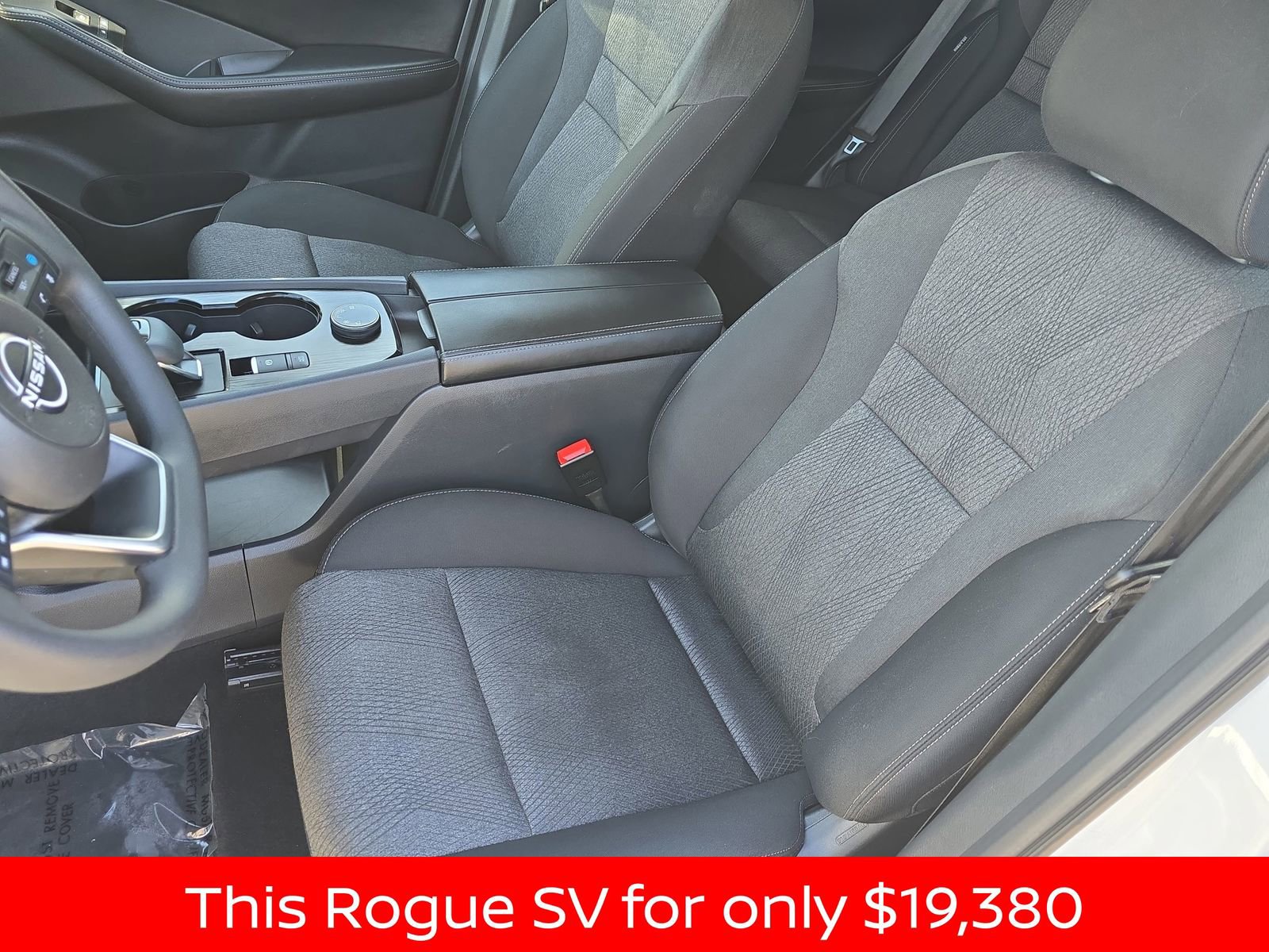 Used 2024 Nissan Rogue SV image 21