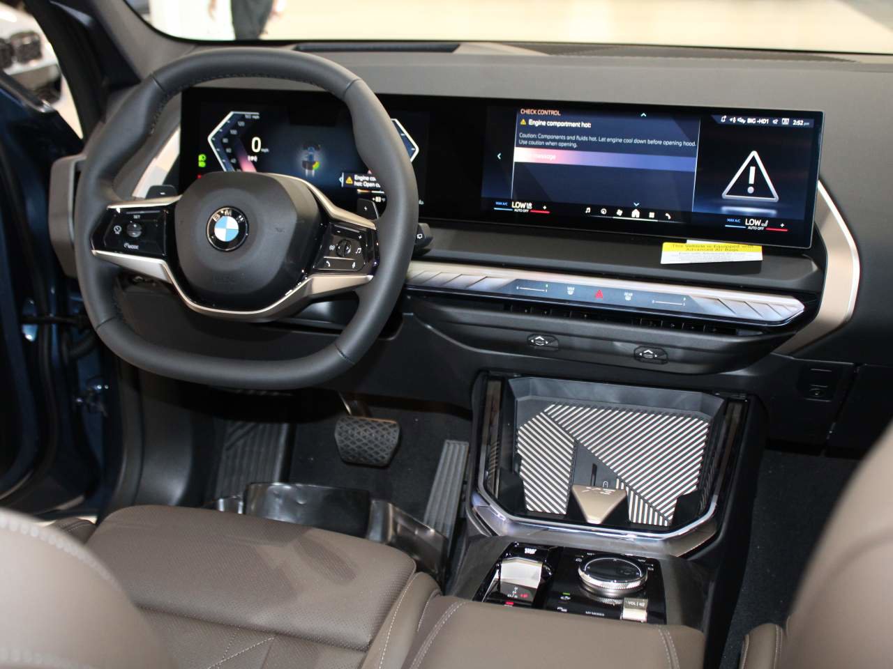 Certified 2025 BMW X3 xDrive30i w/ Premium Package AWD/4WD image 18