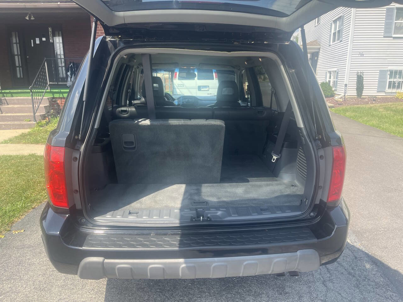 Used 2004 Honda Pilot EX image 11