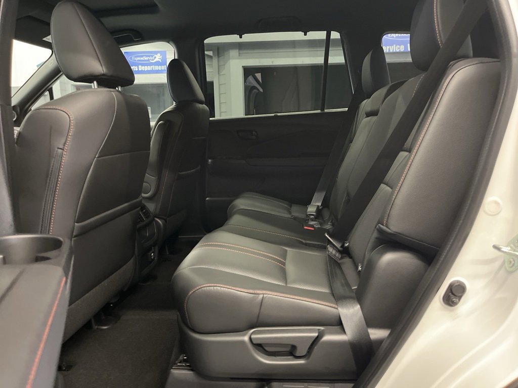 Used 2022 Honda Passport TrailSport image 32
