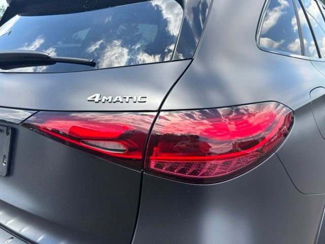 Used 2024 Mercedes-Benz GLC 300 4MATIC image 14