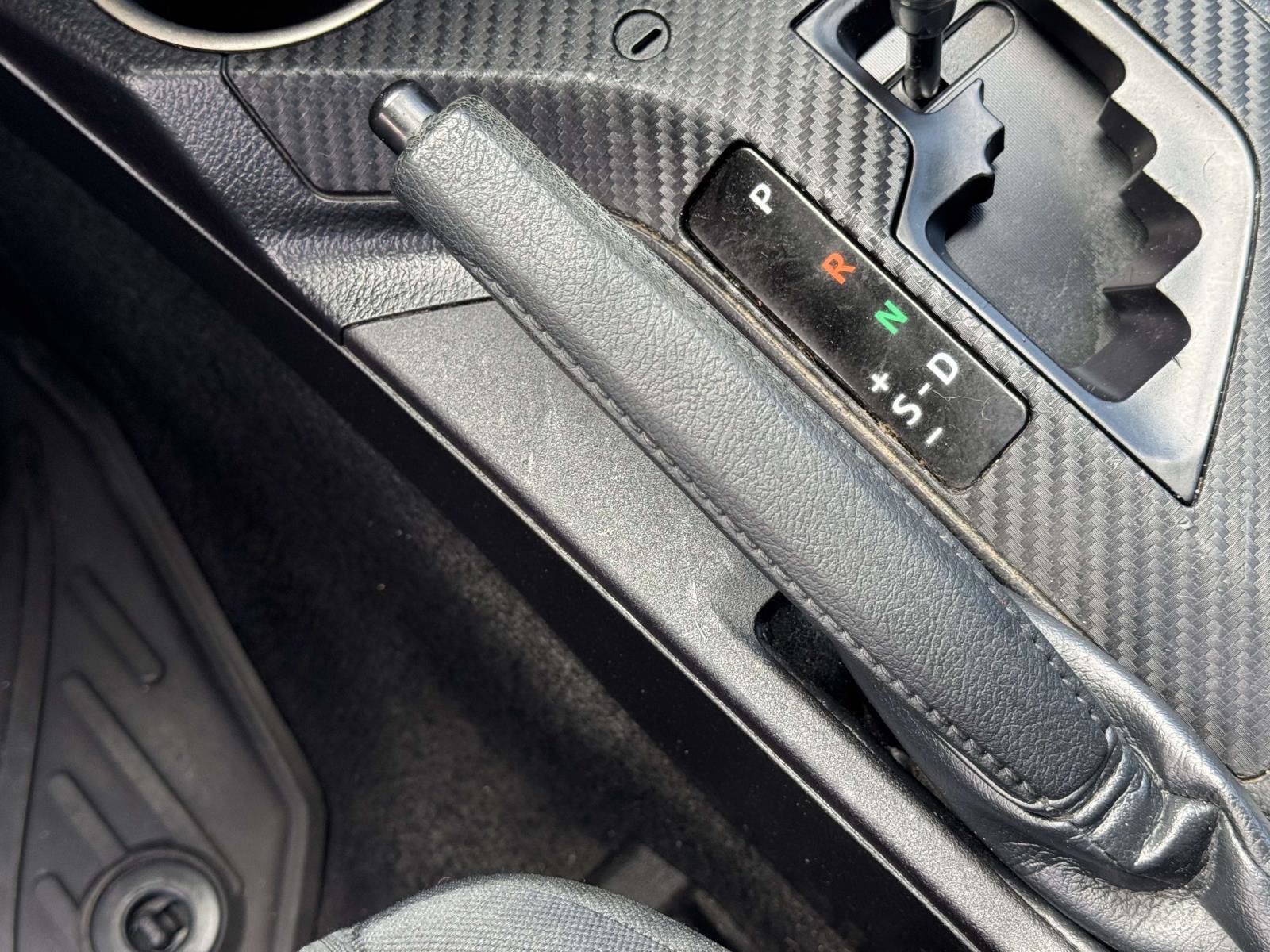 Used 2015 Toyota RAV4 LE image 28