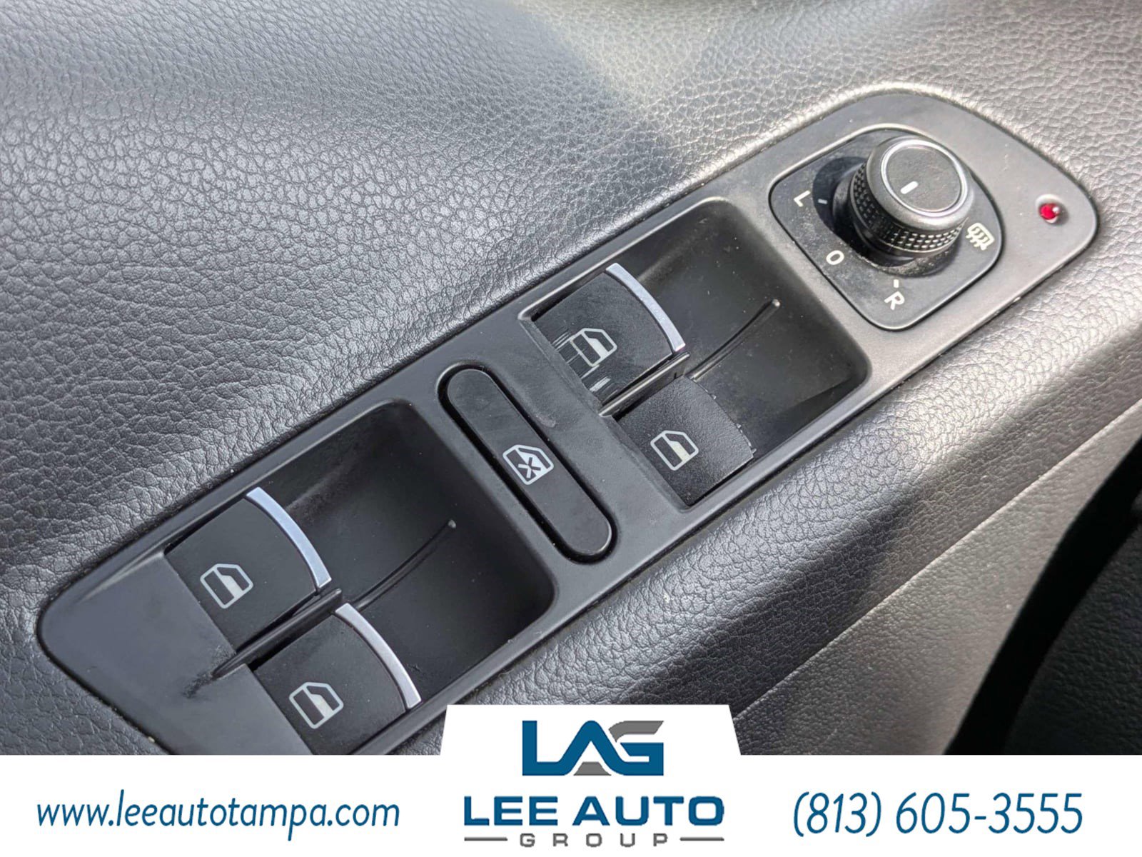Used 2016 Volkswagen Tiguan SE FWD image 22