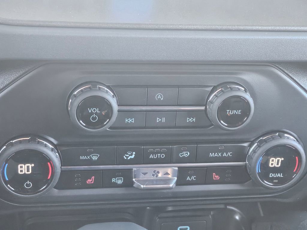 New 2025 Ford Bronco Big Bend w/ Black Diamond Package image 17