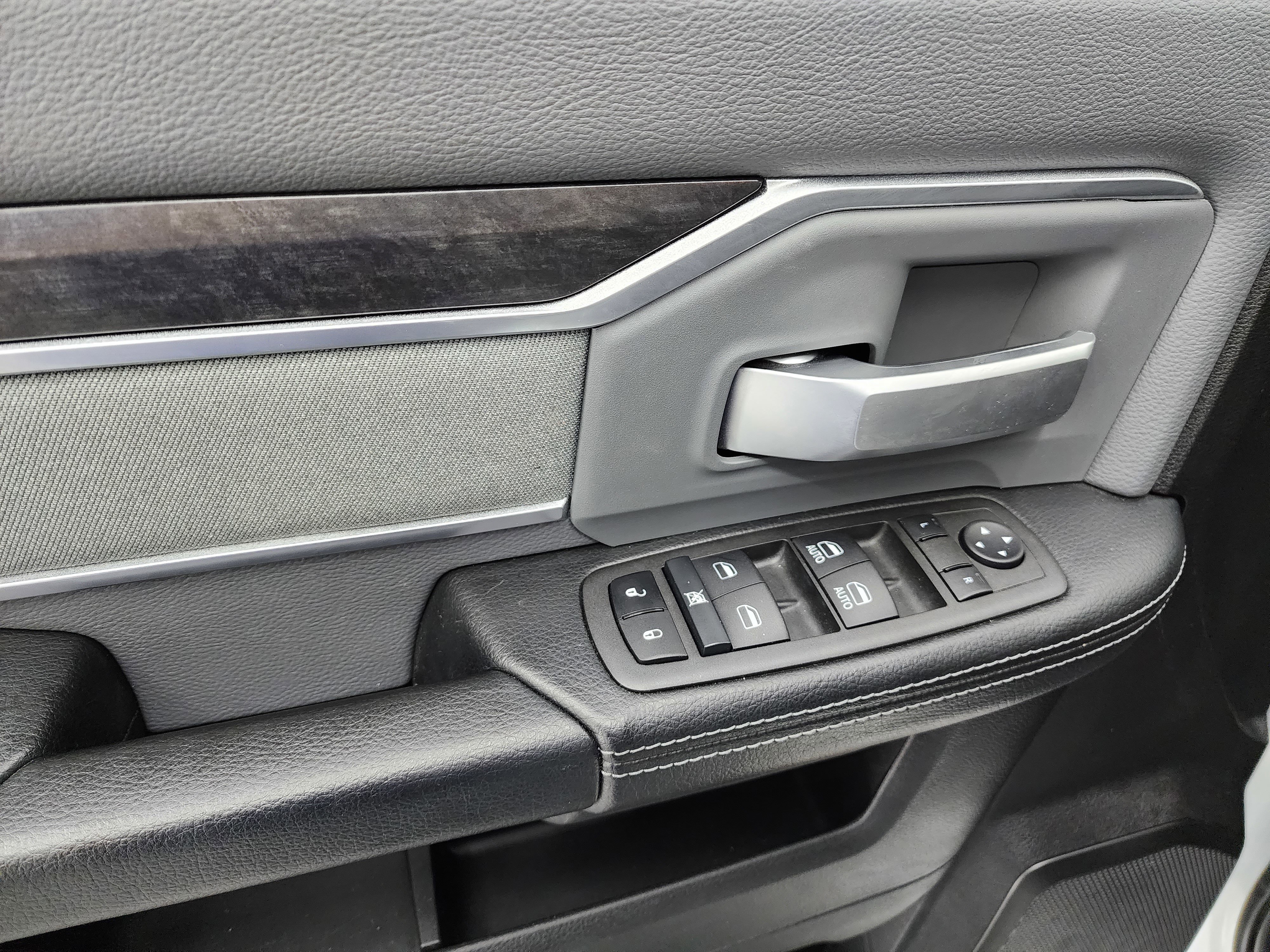 Used 2022 RAM 2500 Big Horn w/ Cold Weather Group image 42