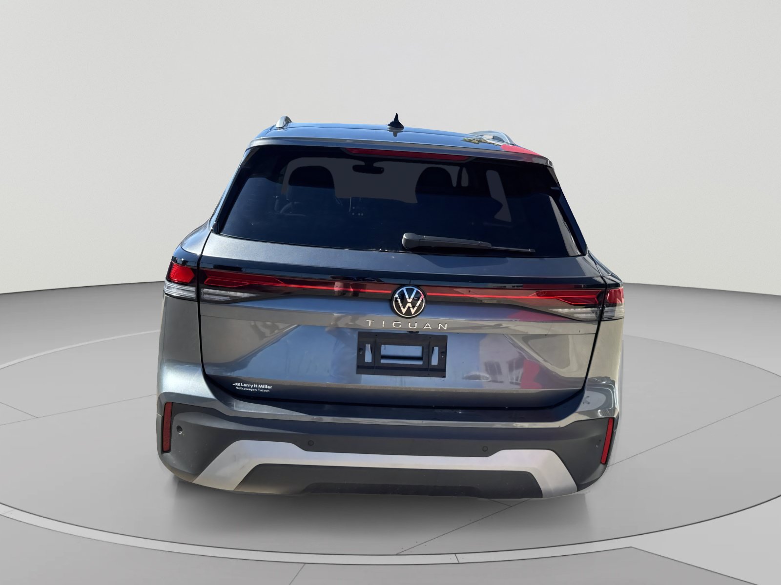 New 2026 Volkswagen Tiguan S FWD image 5