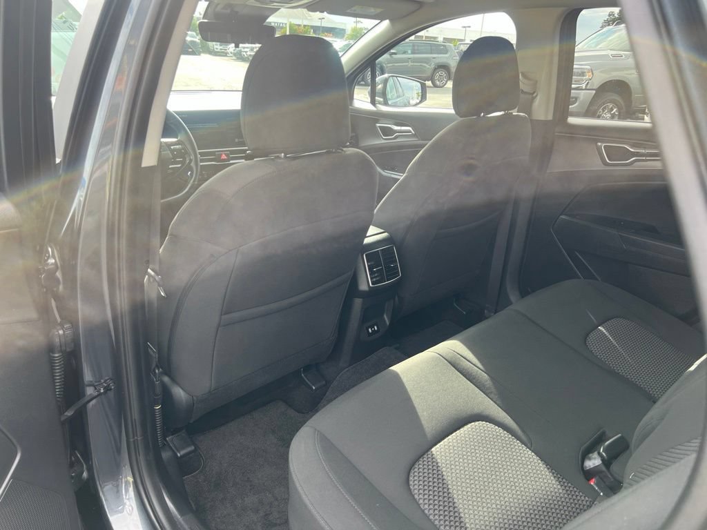 Used 2026 Kia Sportage LX FWD image 33