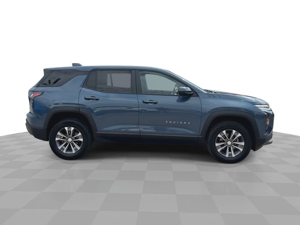 Used 2026 Chevrolet Equinox LT AWD/4WD image 41