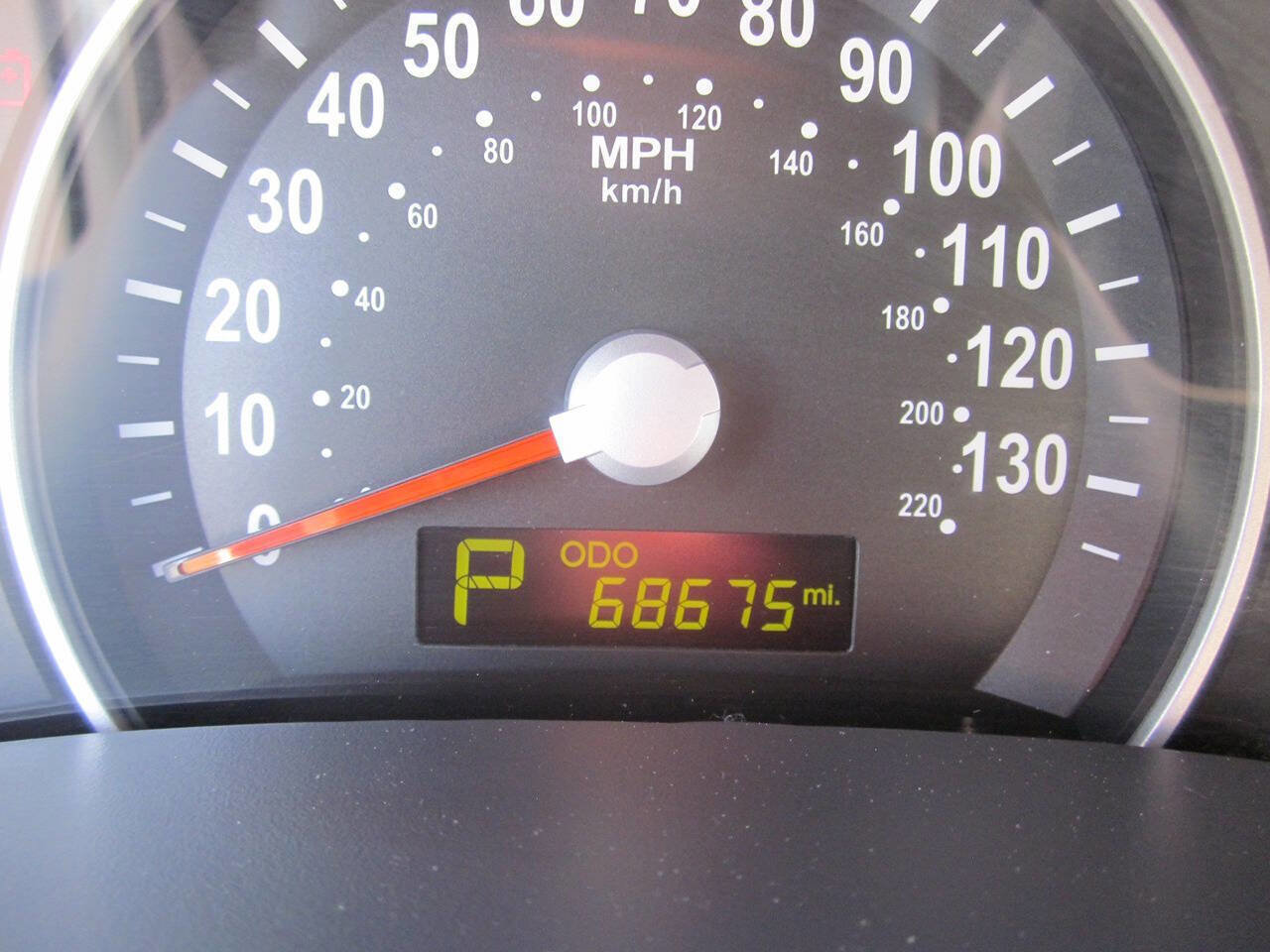 Used 2012 Kia Sedona LX w/ PWR Pkg FWD image 29