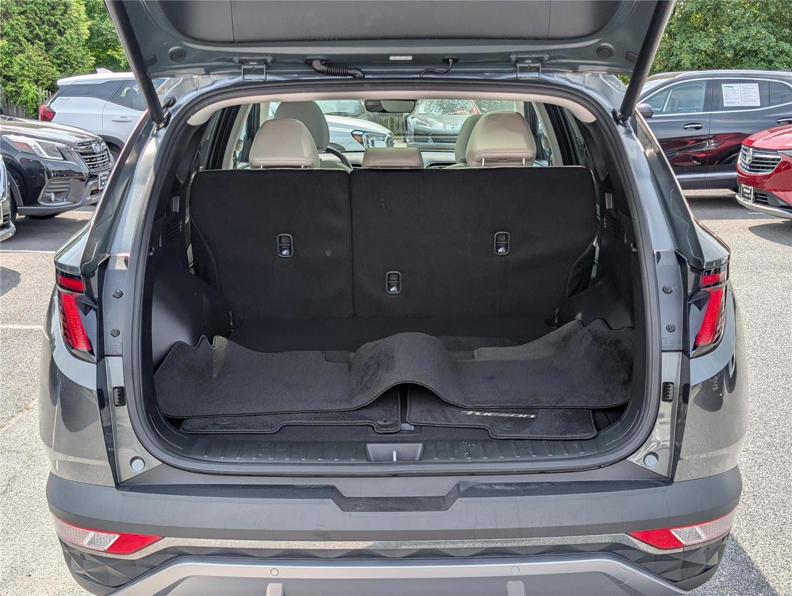 Used 2024 Hyundai Tucson Limited AWD/4WD image 14