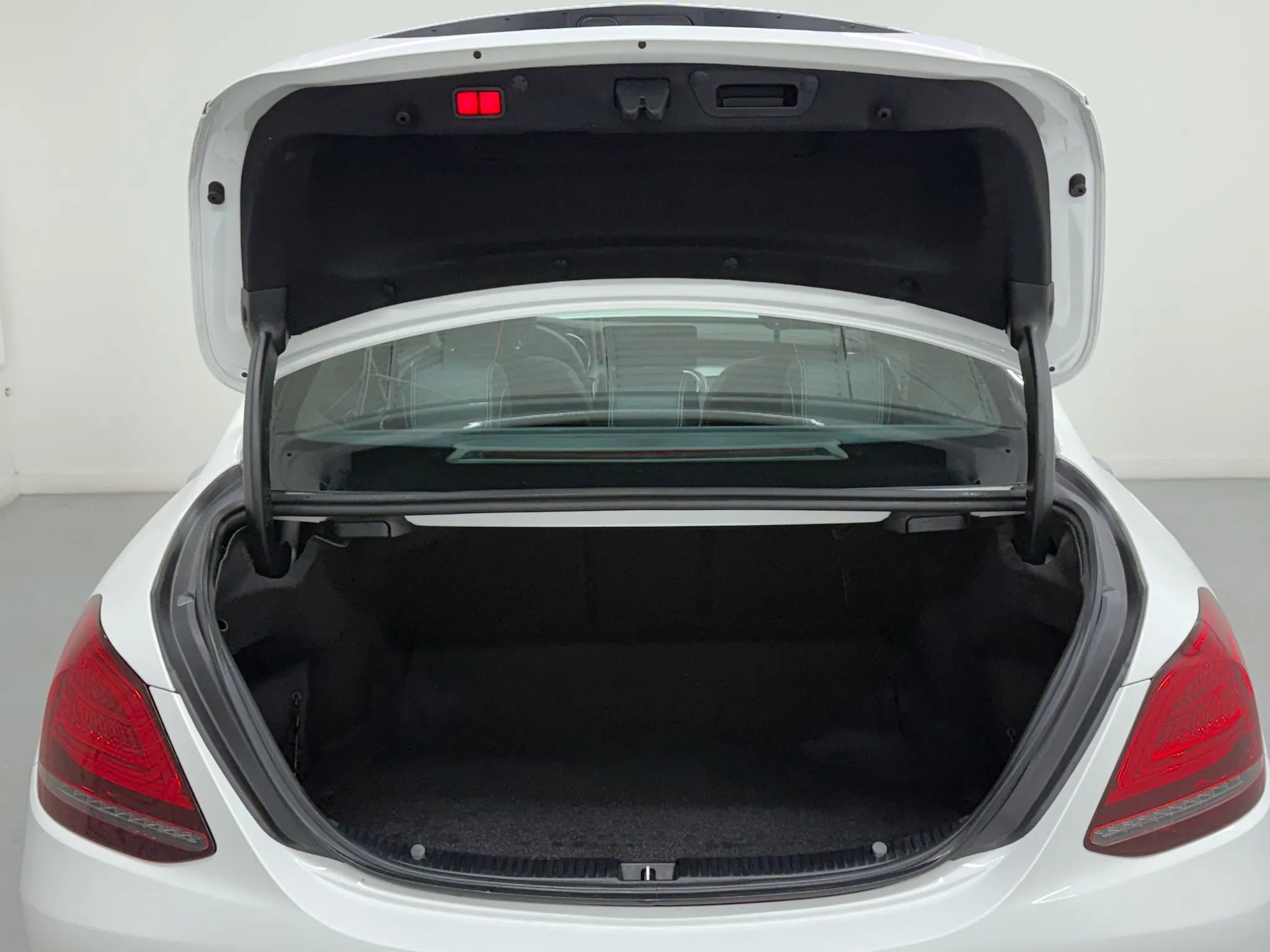 Used 2021 Mercedes-Benz C 300 Sedan image 32