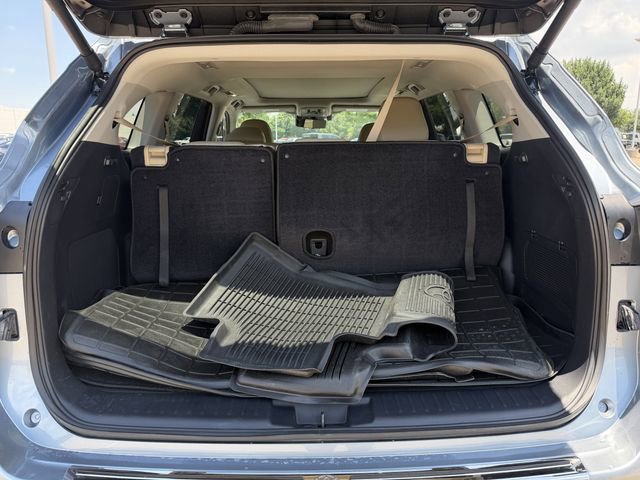 Used 2024 Toyota Highlander Platinum FWD image 32