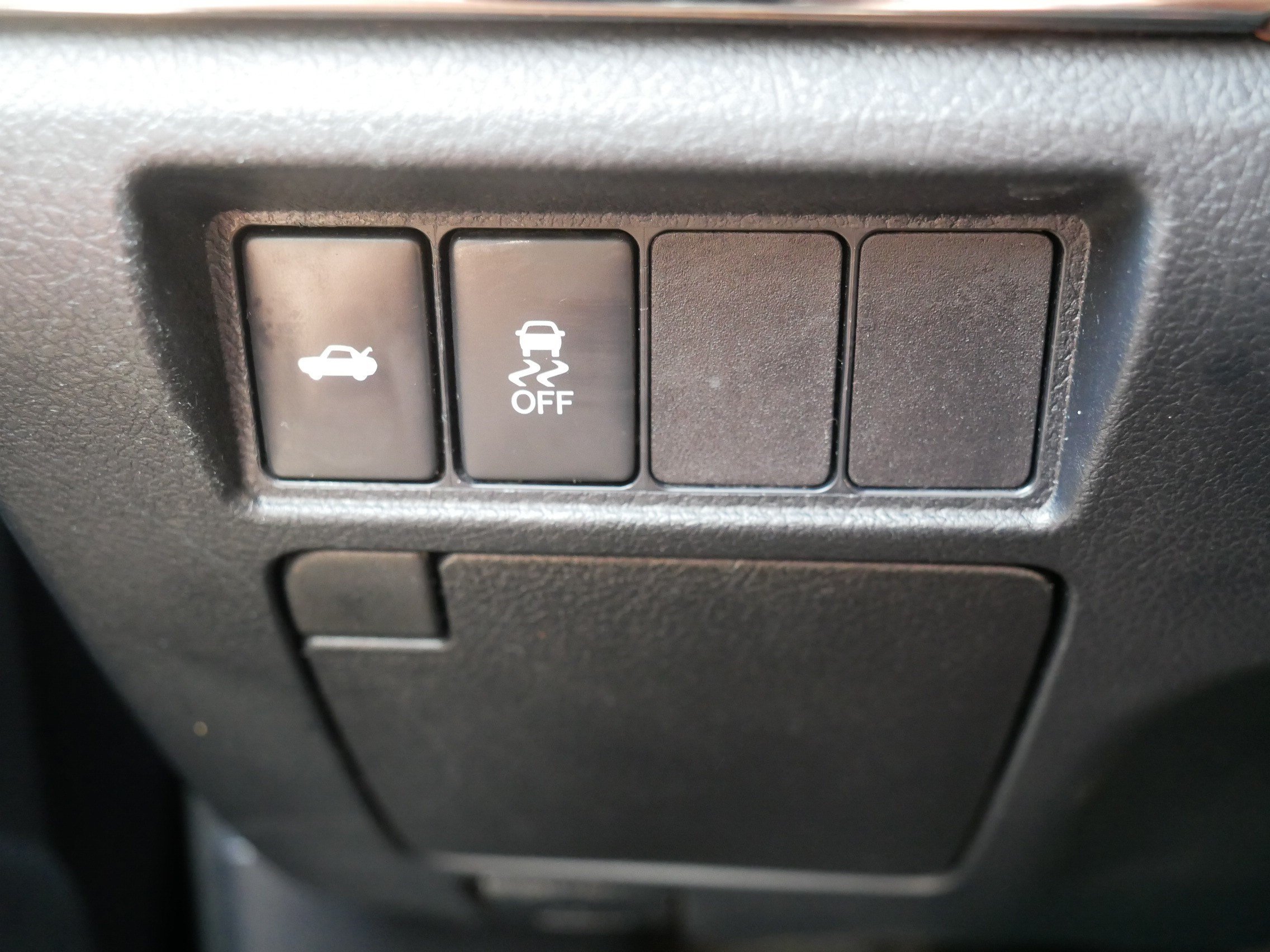 Used 2014 Toyota Avalon XLE Premium FWD image 26