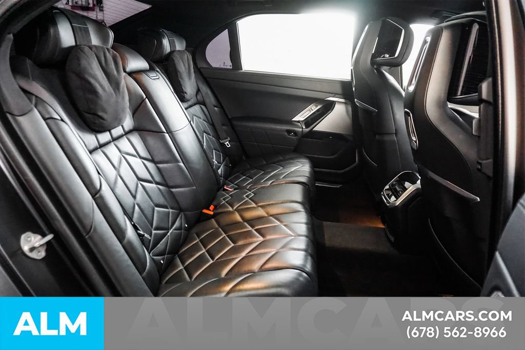 Used 2024 BMW i7 eDrive50 w/ M Sport Package RWD image 19