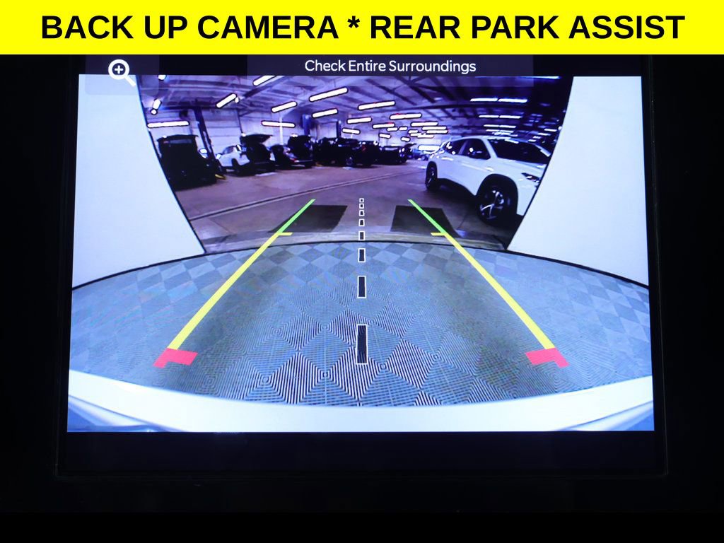 Used 2024 Jeep Grand Cherokee Altitude image 12