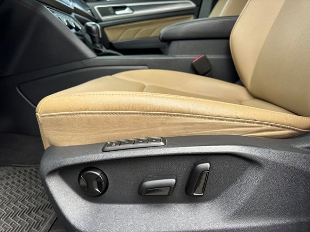 Used 2020 Volkswagen Atlas Cross Sport SEL R-Line w/ Cross Sport MDO Package image 14