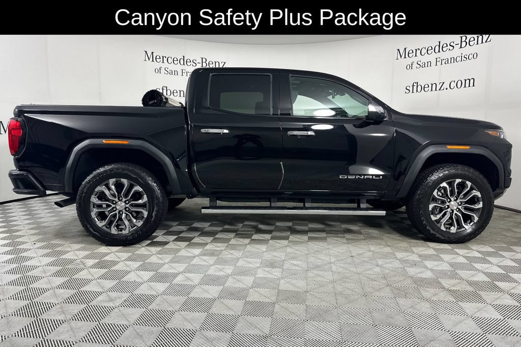 Used 2025 GMC Canyon Denali AWD/4WD image 3
