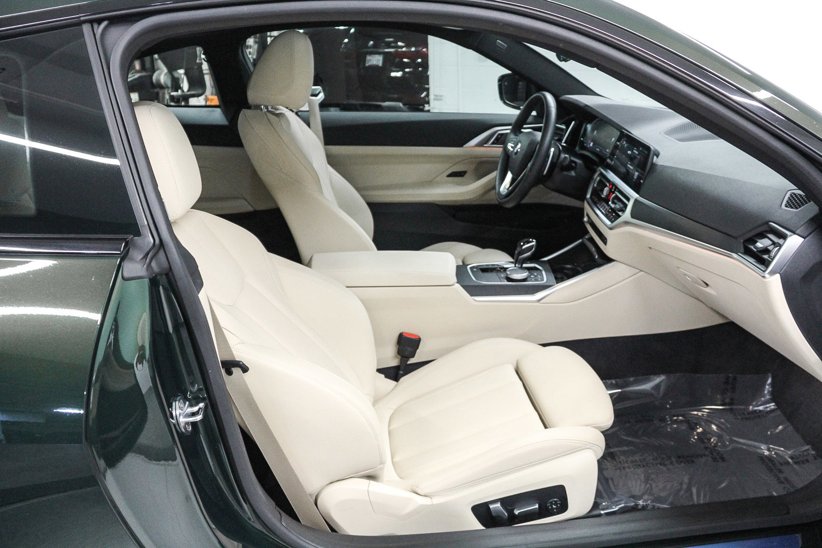 Used 2021 BMW 430i Coupe w/ Convenience Package RWD image 18